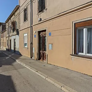 Rich Apartament